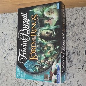 Lord of the Rings Trivial Pursuit NEW